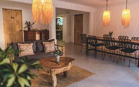 Cuatro Vientos Lodge&Apartments